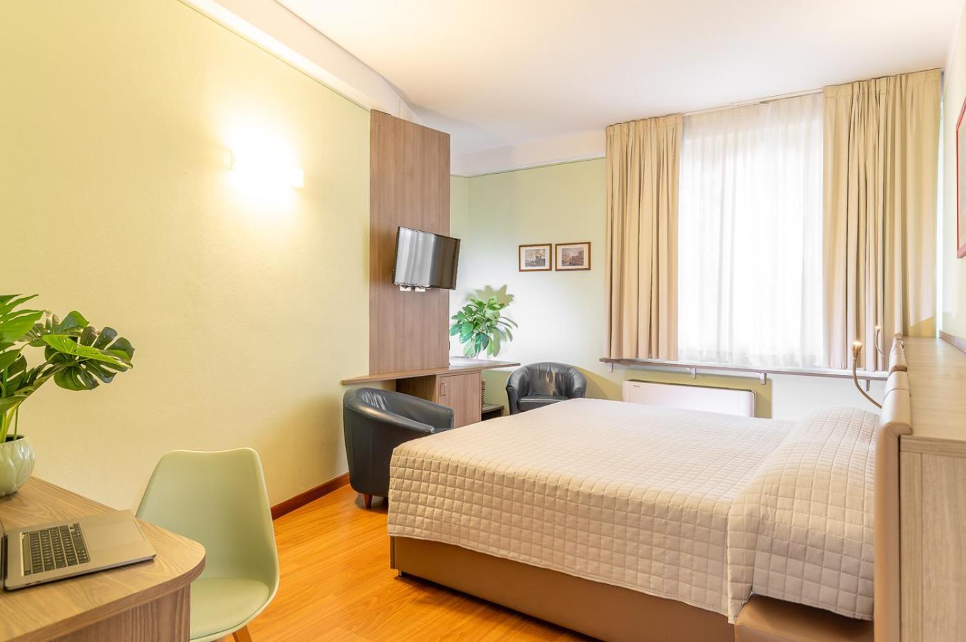 Hotel Zio Imola Eksteriør billede