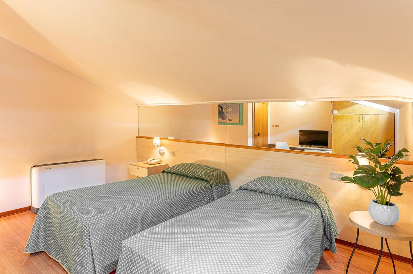 Hotel Zio Imola Eksteriør billede